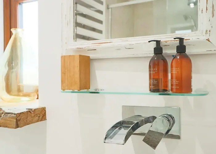 Cedar - Hopewell * Bristol